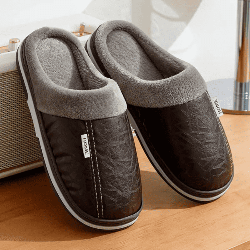 LEVE 2 PAGUE 1 - Pantufa Ortopédica de Couro - Interior Peluciado [Antiodor]